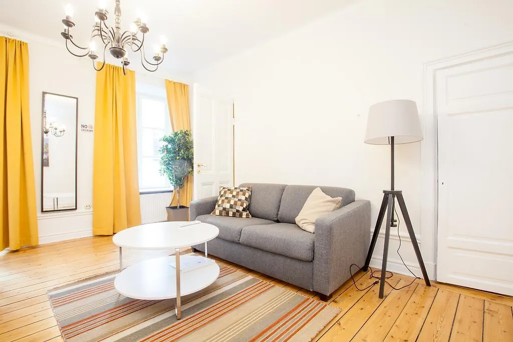Апартаменты Apartdirect Sveavagen Стокгольм