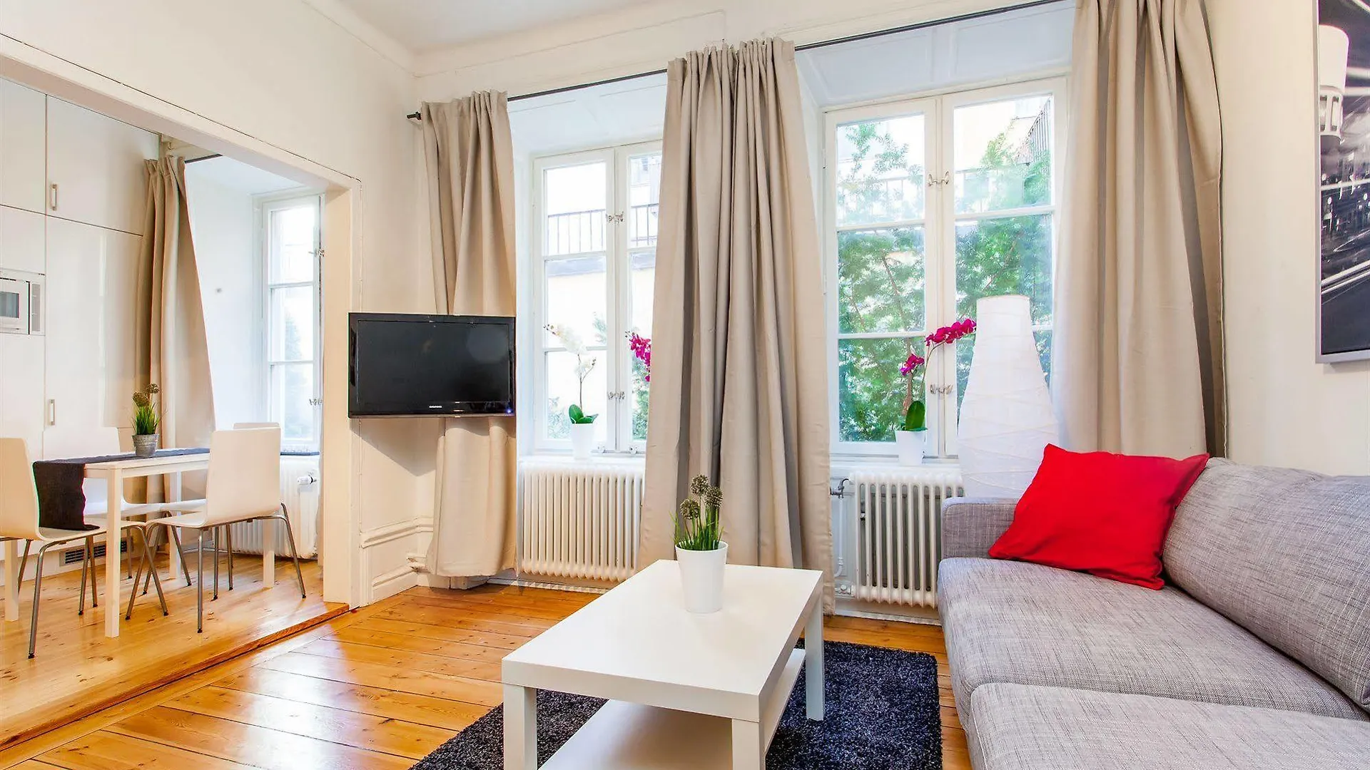 Апартаменты Apartdirect Sveavagen Стокгольм