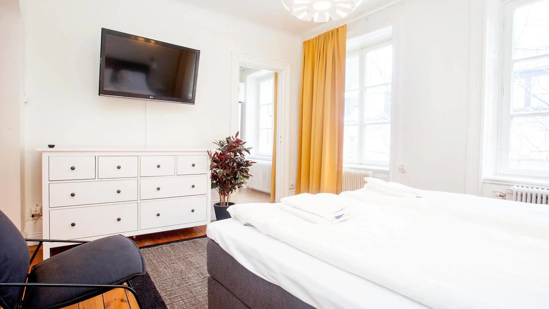Апартаменты Apartdirect Sveavagen Стокгольм