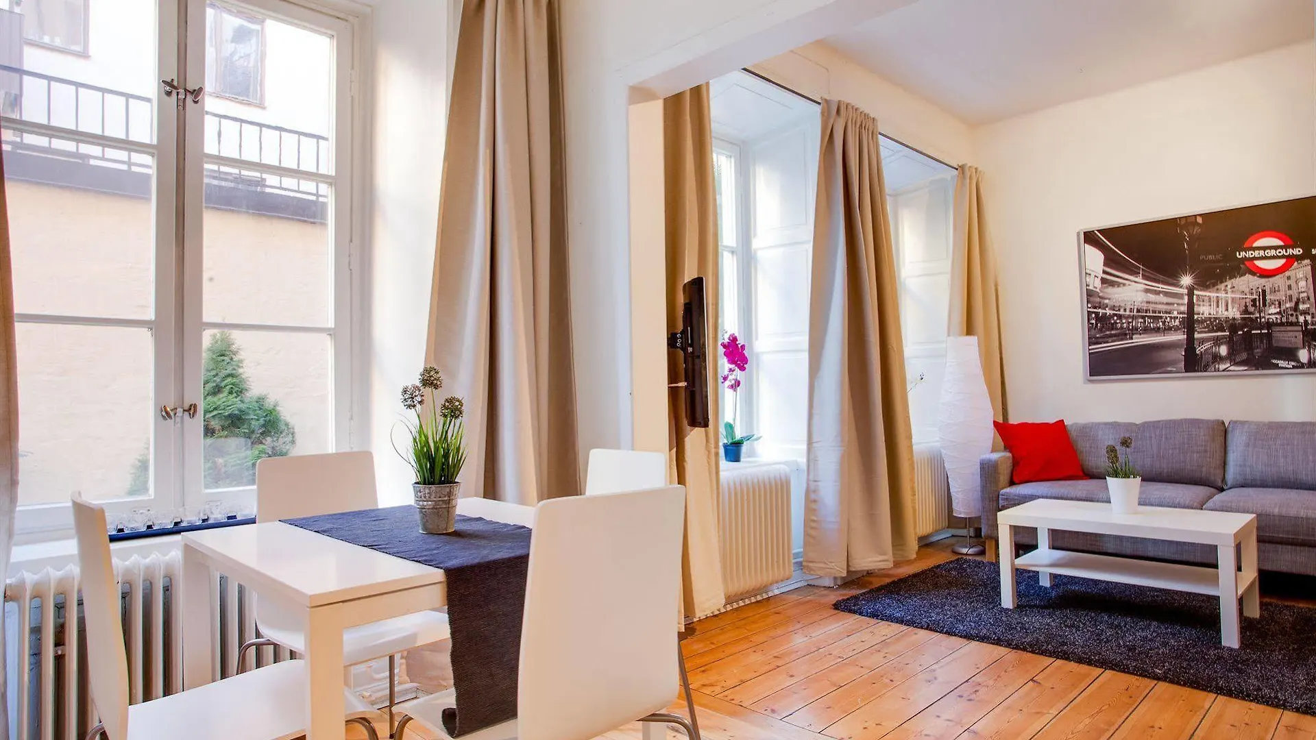 Апартаменты Apartdirect Sveavagen Стокгольм